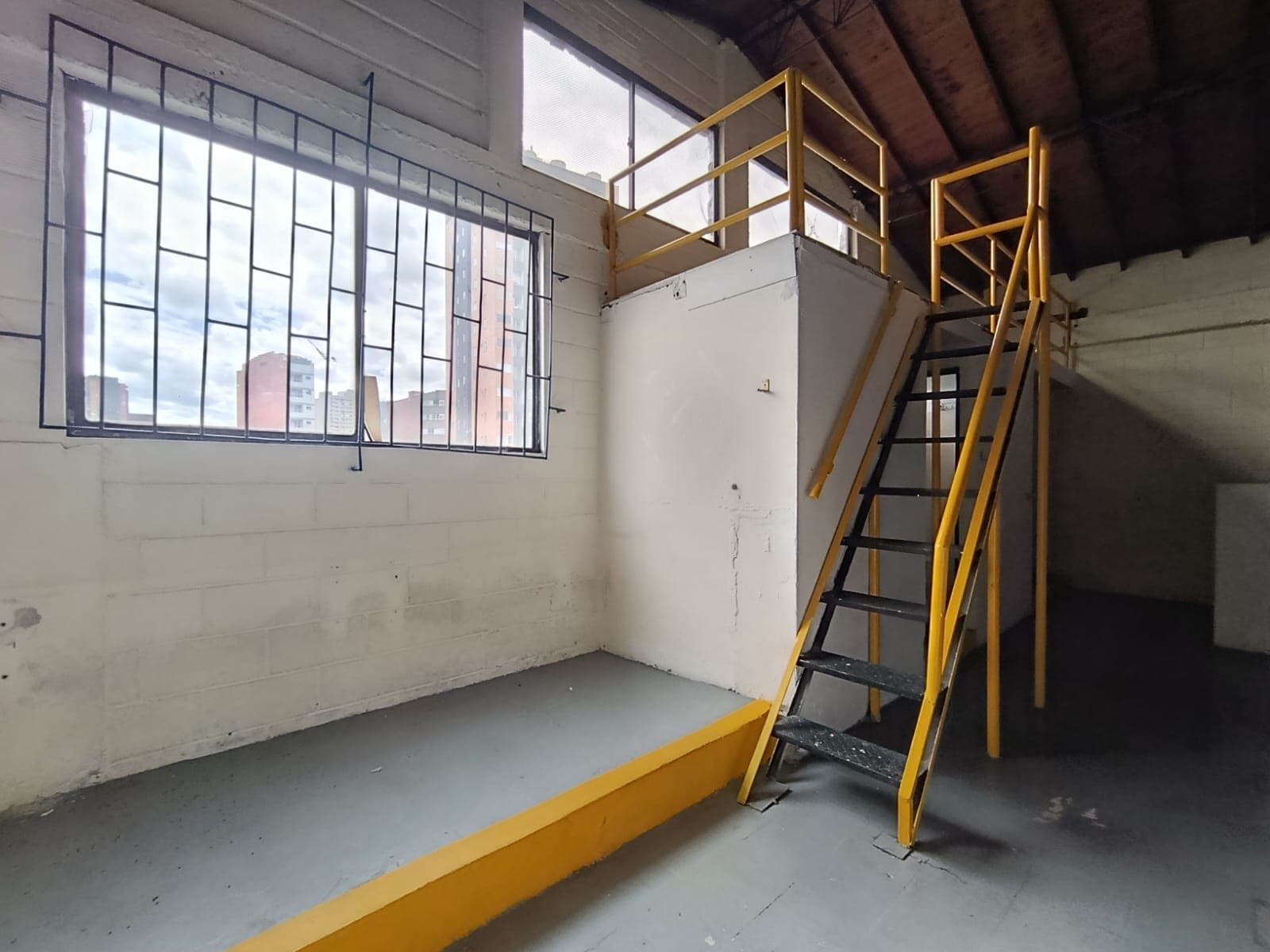 Bodega en arriendo en Restrepo Naranjo, Sabaneta — foto 3 de 10