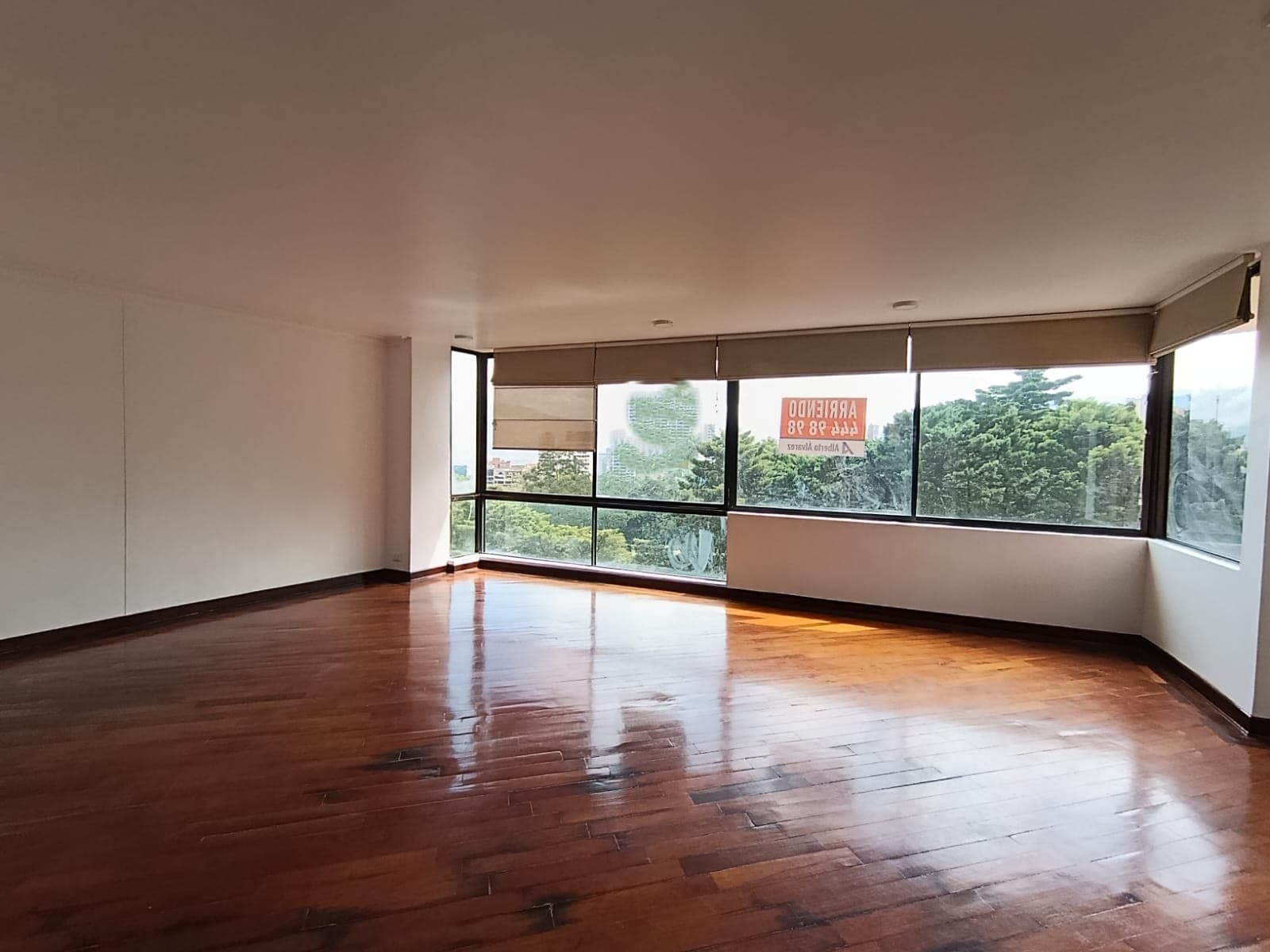 Apartamento en arriendo en El Campestre La Frontera, El Poblado, Medellín — foto 1 de 17