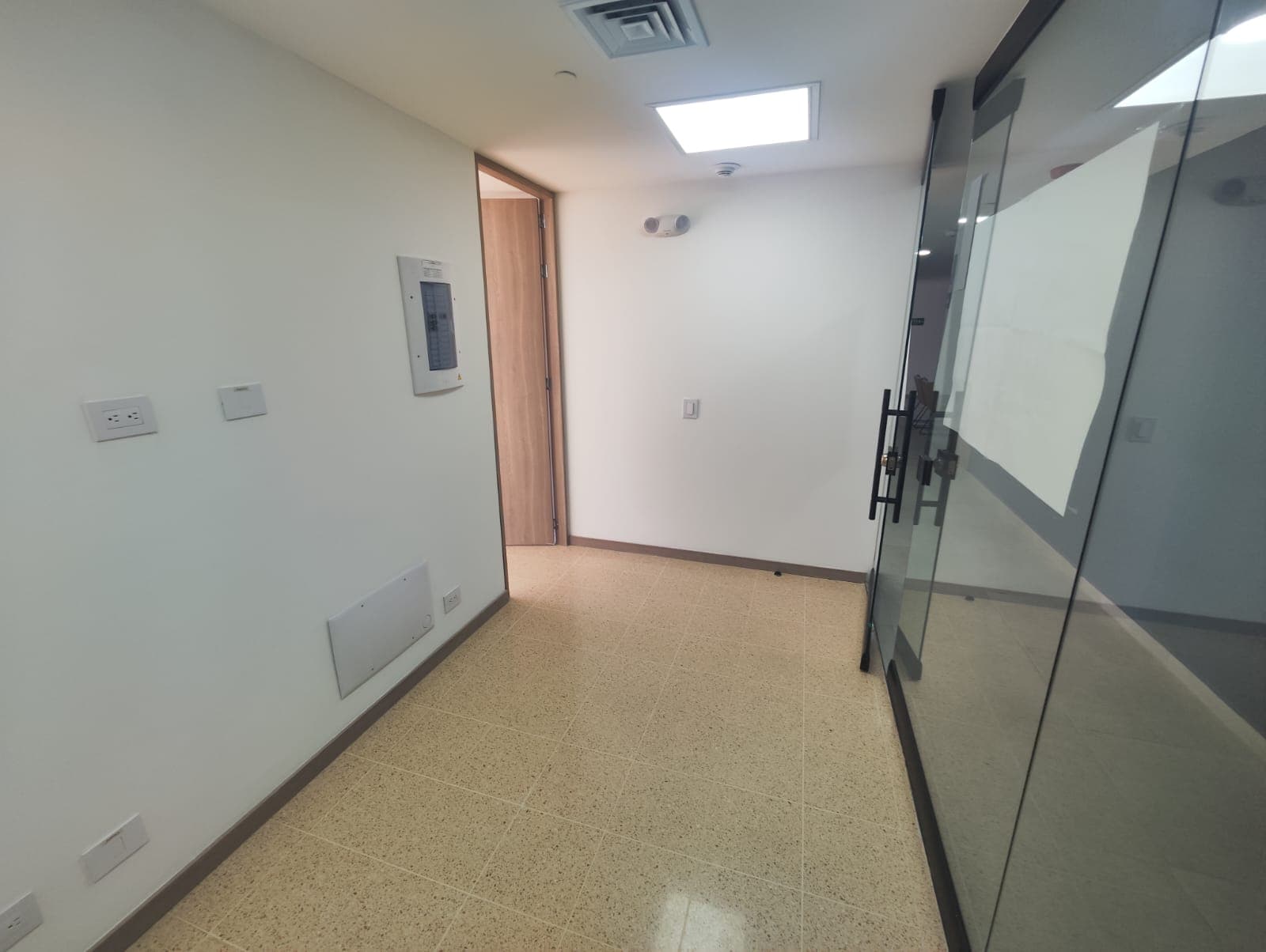 Consultorio en arriendo en San Diego, El Poblado, Medellín — foto 4 de 8