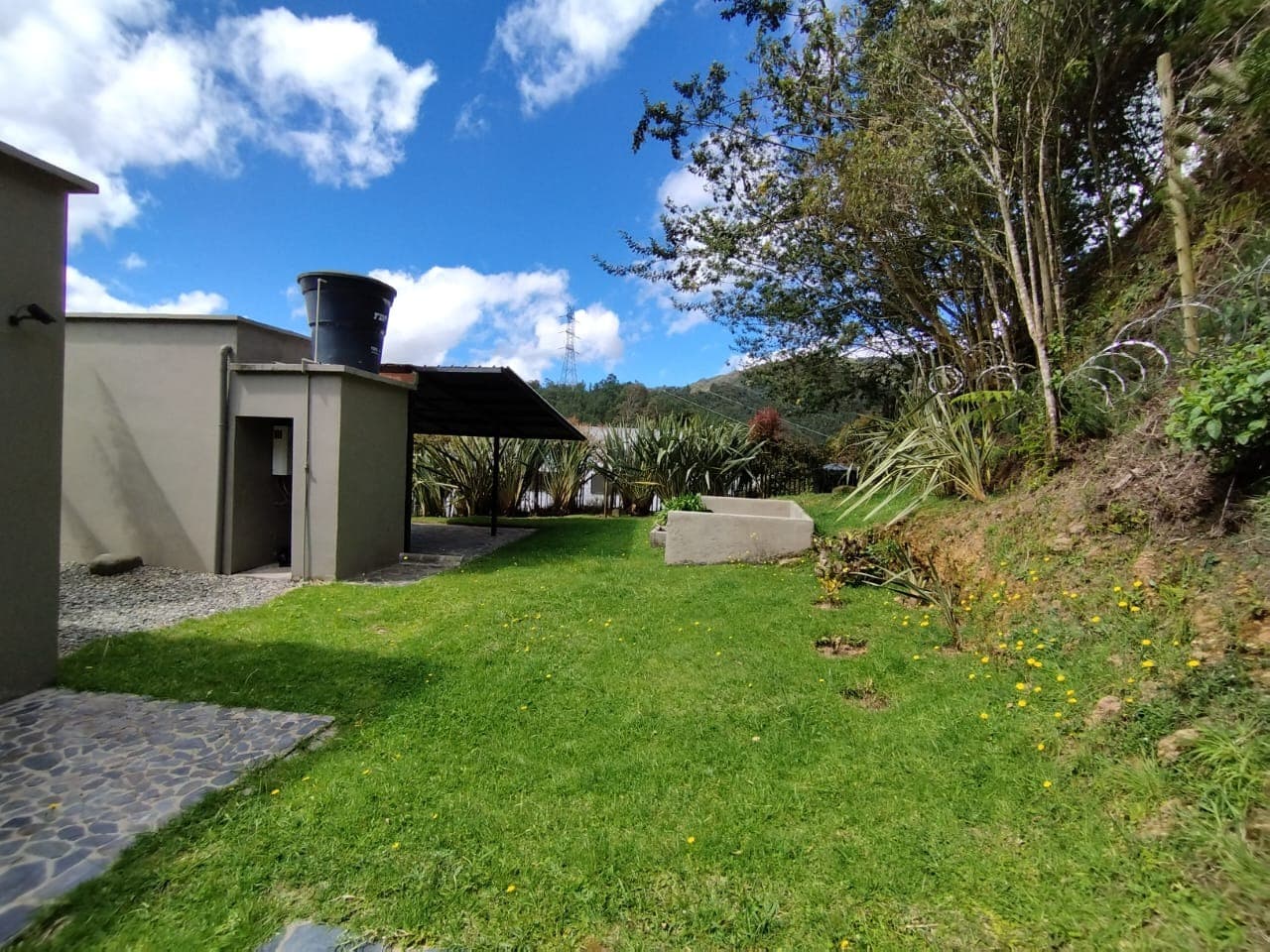 Casa Vivienda en arriendo en Loma Del Escobero, Envigado — foto 1 de 20