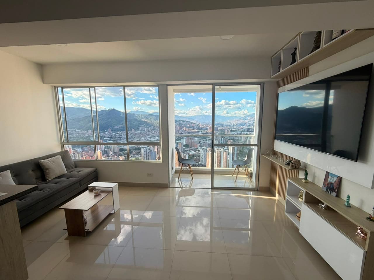 Apartamento en arriendo en Aves María, Sabaneta — foto 1 de 16