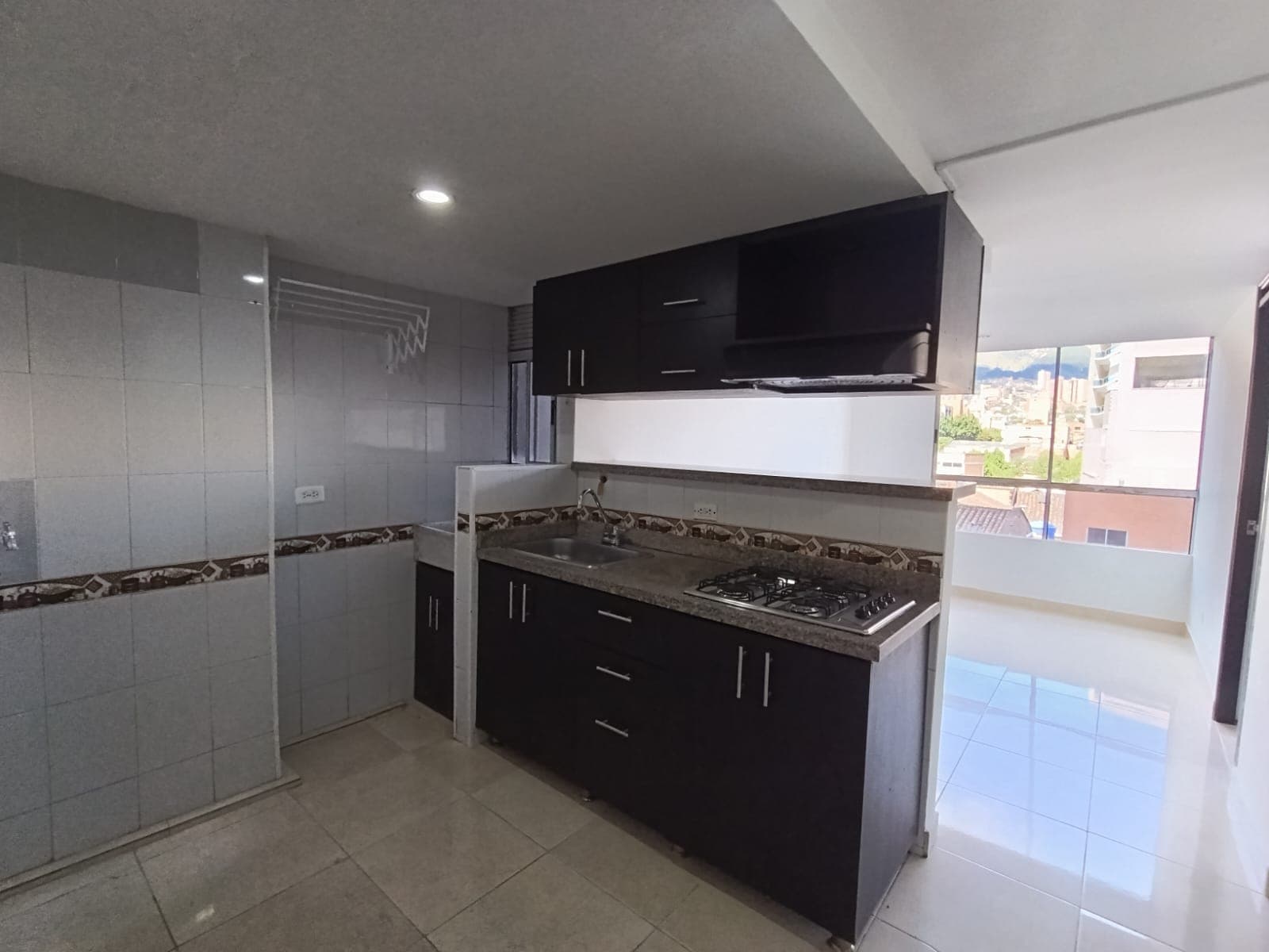 Apartamento en arriendo en El Chagualo, Centro, Medellín — foto 2 de 16