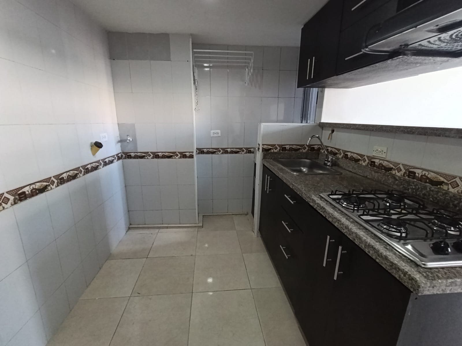Apartamento en arriendo en El Chagualo, Centro, Medellín — foto 4 de 16