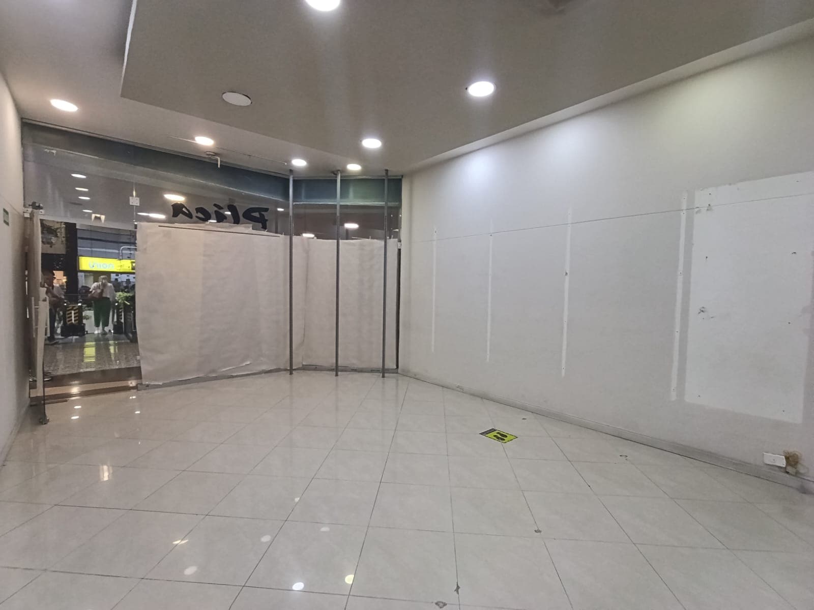 Local en arriendo en San Diego, El Poblado, Medellín — foto 3 de 20
