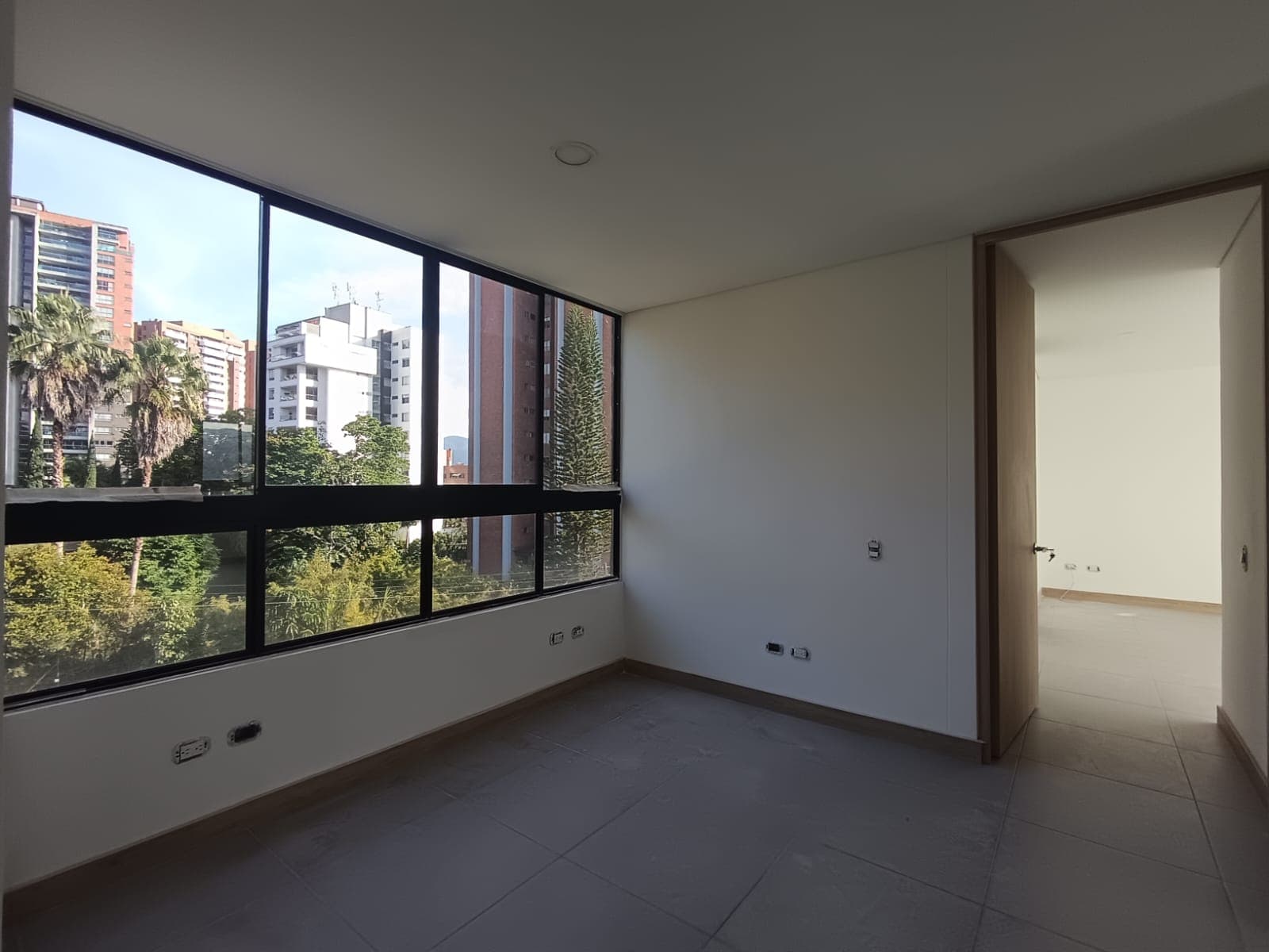 Apartamento en arriendo en El Tesoro, El Poblado, Medellín — foto 4 de 18