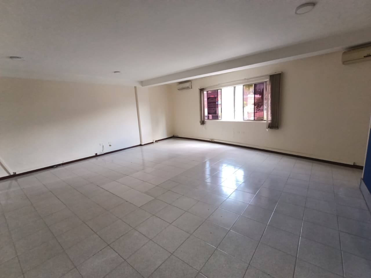 Oficina en arriendo en Guayabal, Medellín — foto 1 de 10