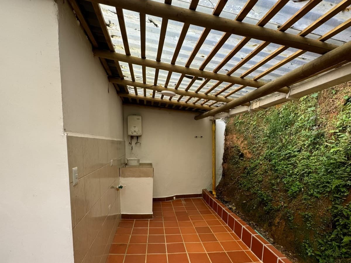 Casa Comercial en arriendo en La Tablaza, La Estrella — foto 5 de 20