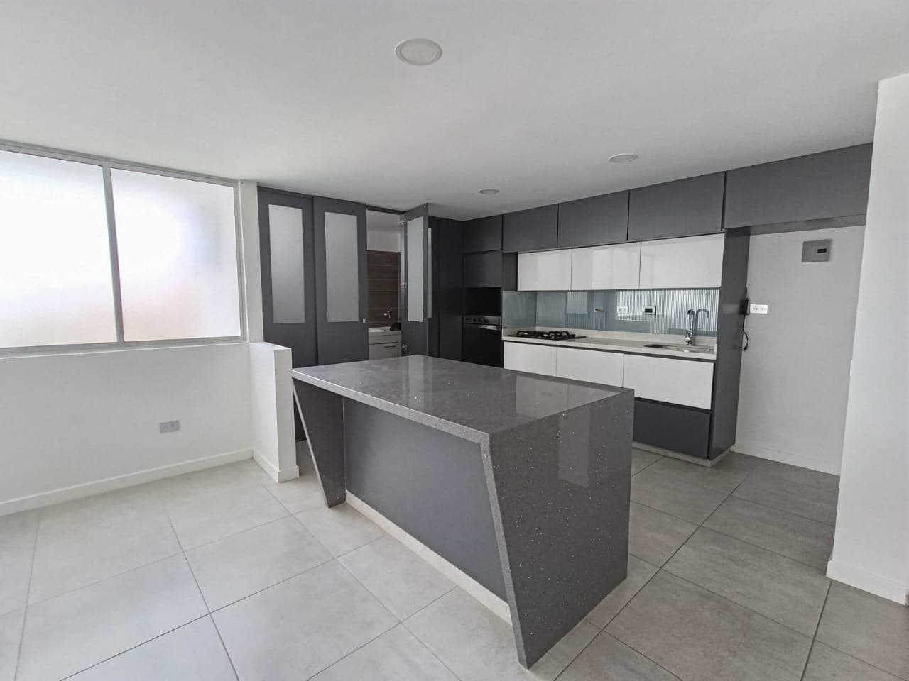Apartamento en arriendo en San Antonio De Pereira, Rionegro — foto 1 de 14