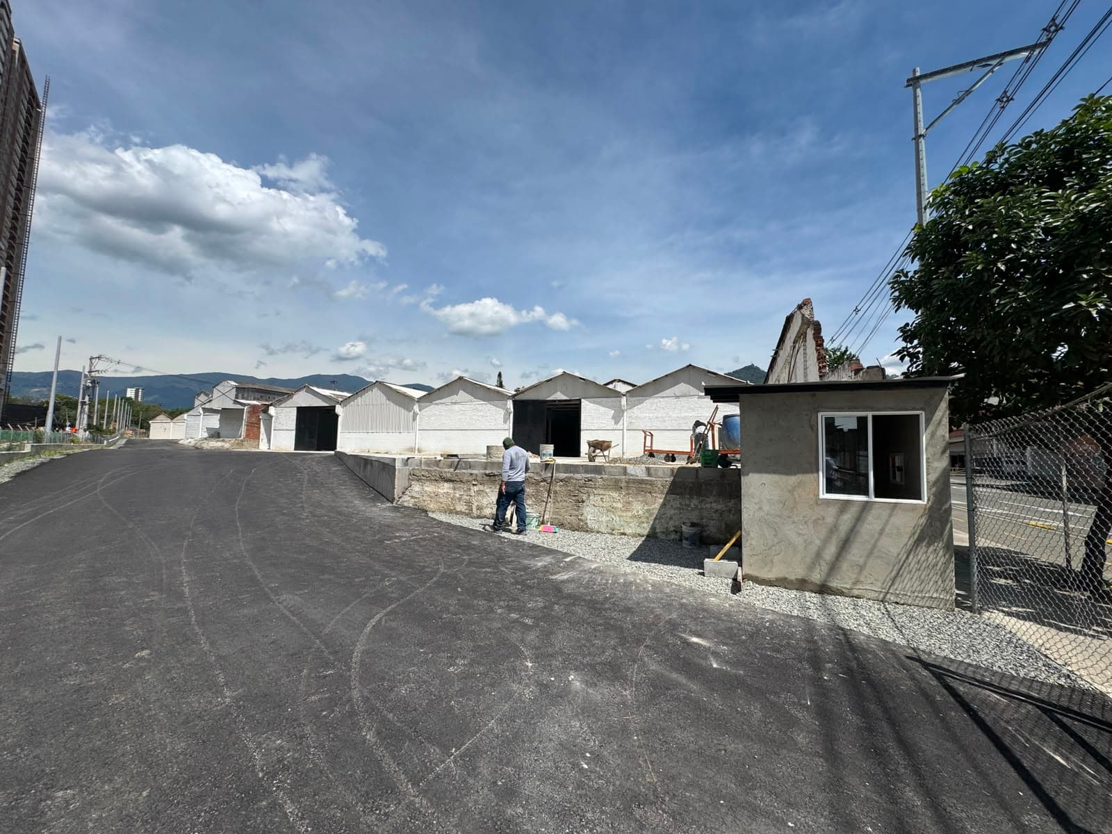 Bodega en arriendo en Simón Bolívar, Itagui — foto 1 de 18