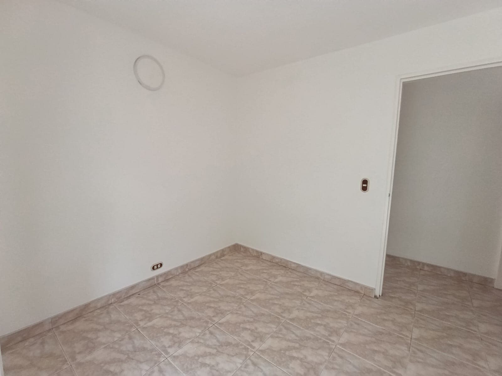 Apartamento en arriendo en Patio Bonito, El Poblado, Medellín — foto 3 de 20