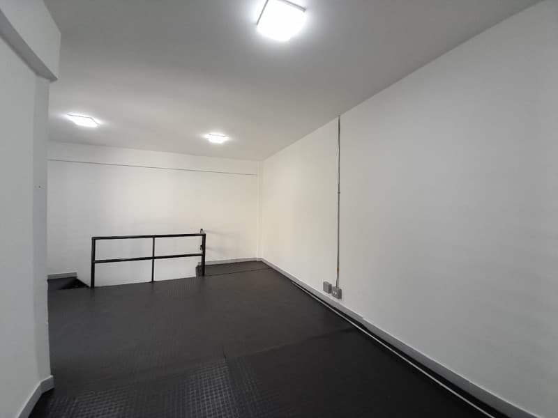 Local en arriendo en Castropol, El Poblado, Medellín — foto 5 de 6