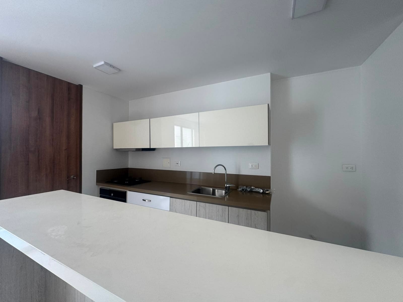 Apartamento en arriendo en Álamos, Terminal, Pereira — foto 2 de 19