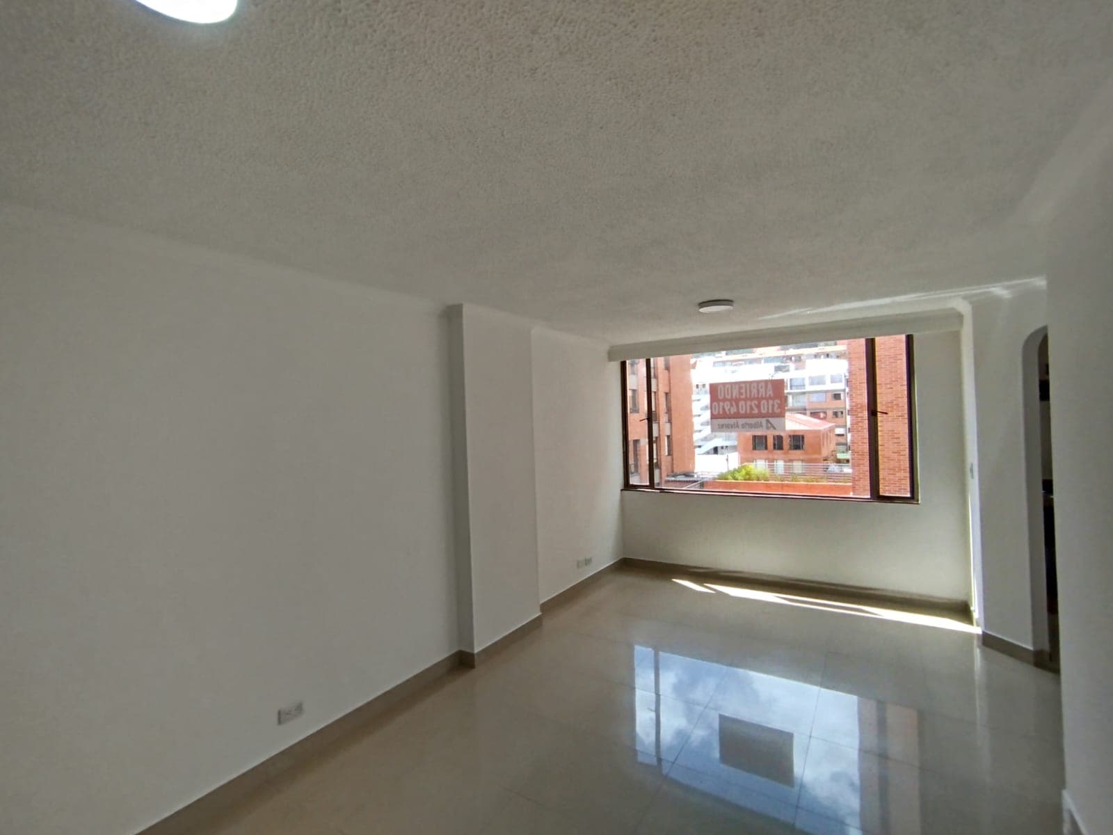 Apartaestudio en arriendo en Cedritos, Usaquen, Bogotá, D.c. — foto 1 de 15