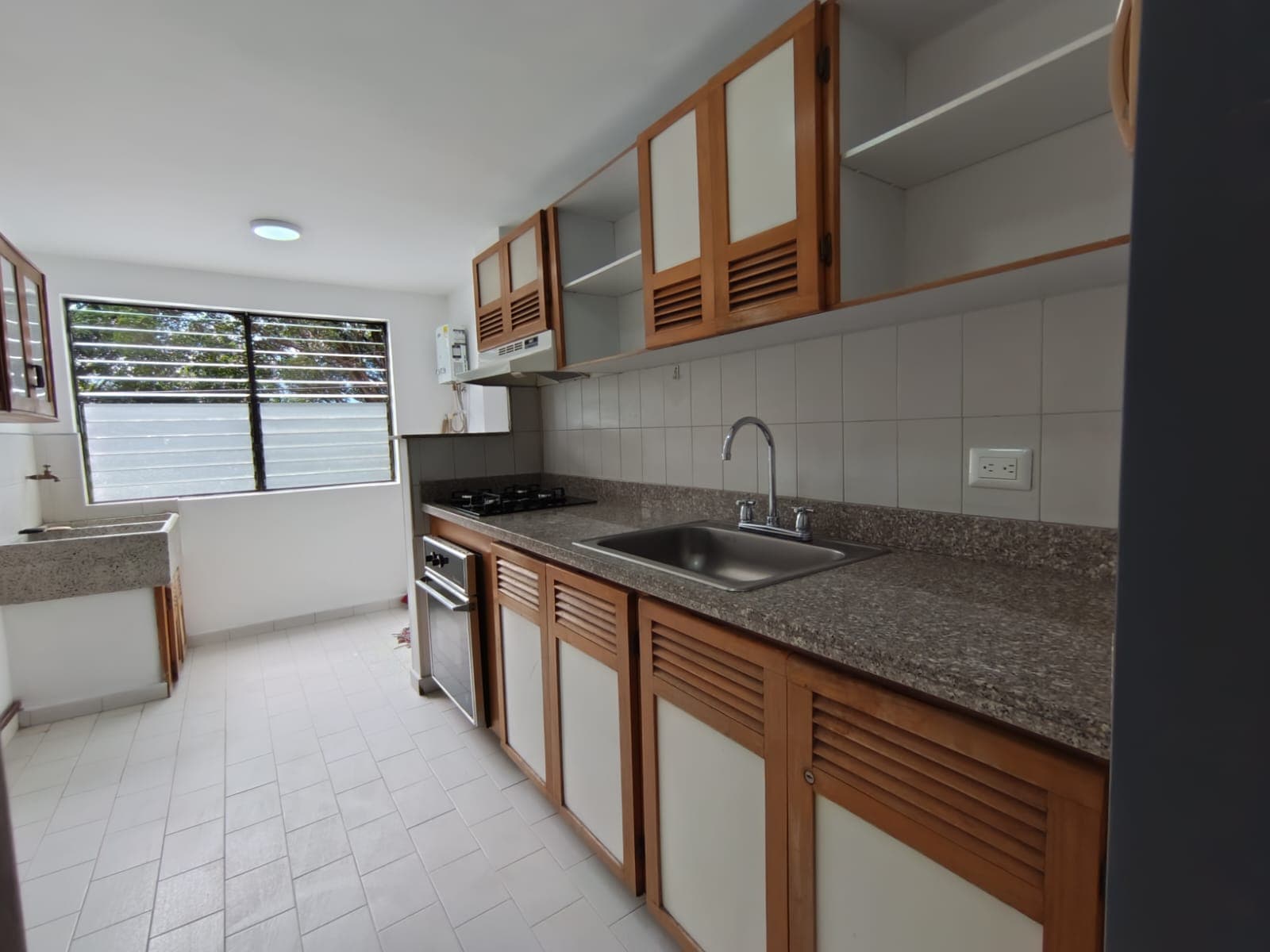 Apartamento en arriendo en Almería, La America, Medellín — foto 4 de 20