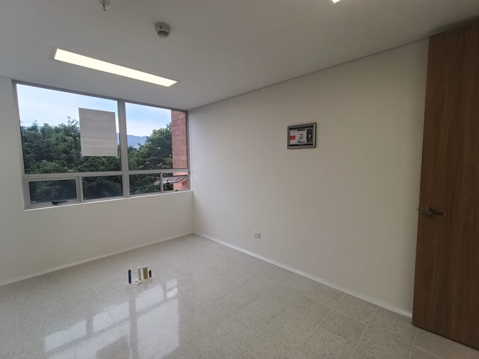 Consultorio en arriendo en Los Pinos, La America, Medellín — foto 4 de 13
