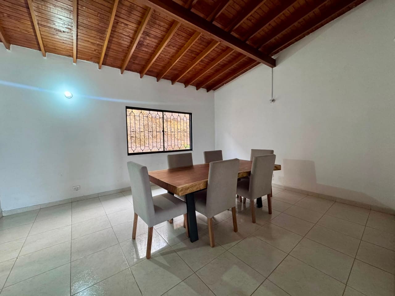 Casa Campestre en arriendo en La Mina, Envigado — foto 4 de 19