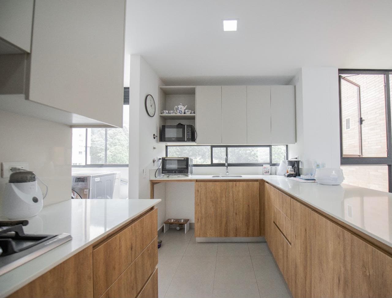 Apartamento en arriendo en Altos Del Cola Del Zorro, El Poblado, Medellín — foto 1 de 13