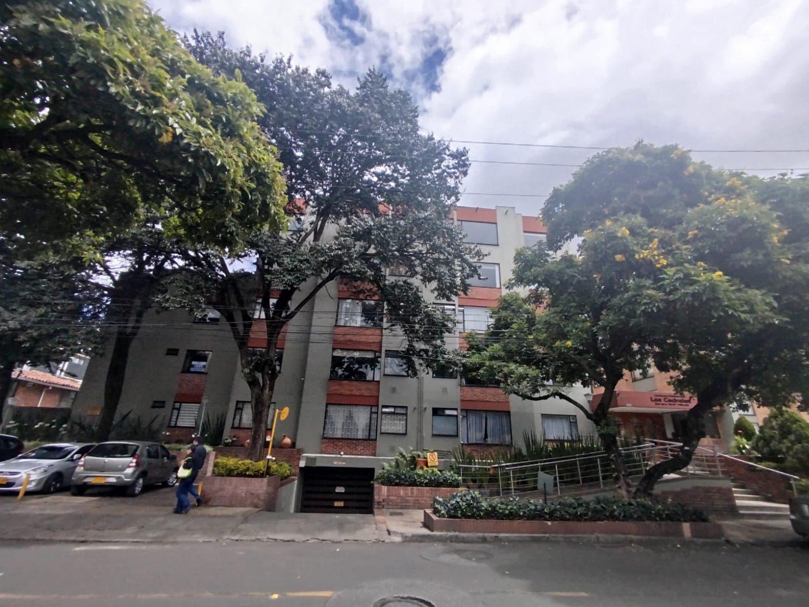Apartaestudio en arriendo en Cedritos, Usaquen, Bogotá, D.c. — foto 1 de 20