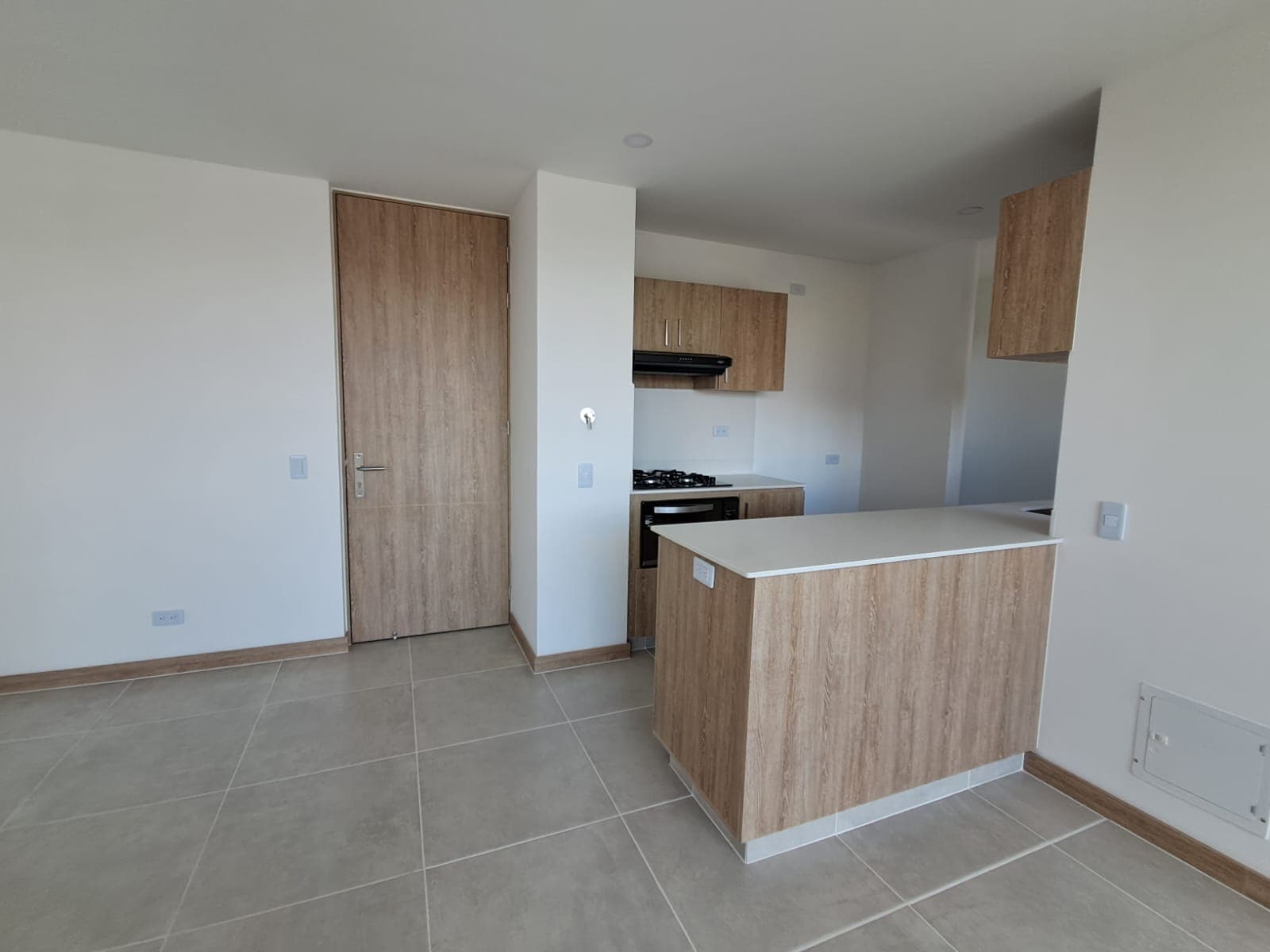 Apartamento en arriendo en Los Colegios, Rionegro — foto 1 de 12