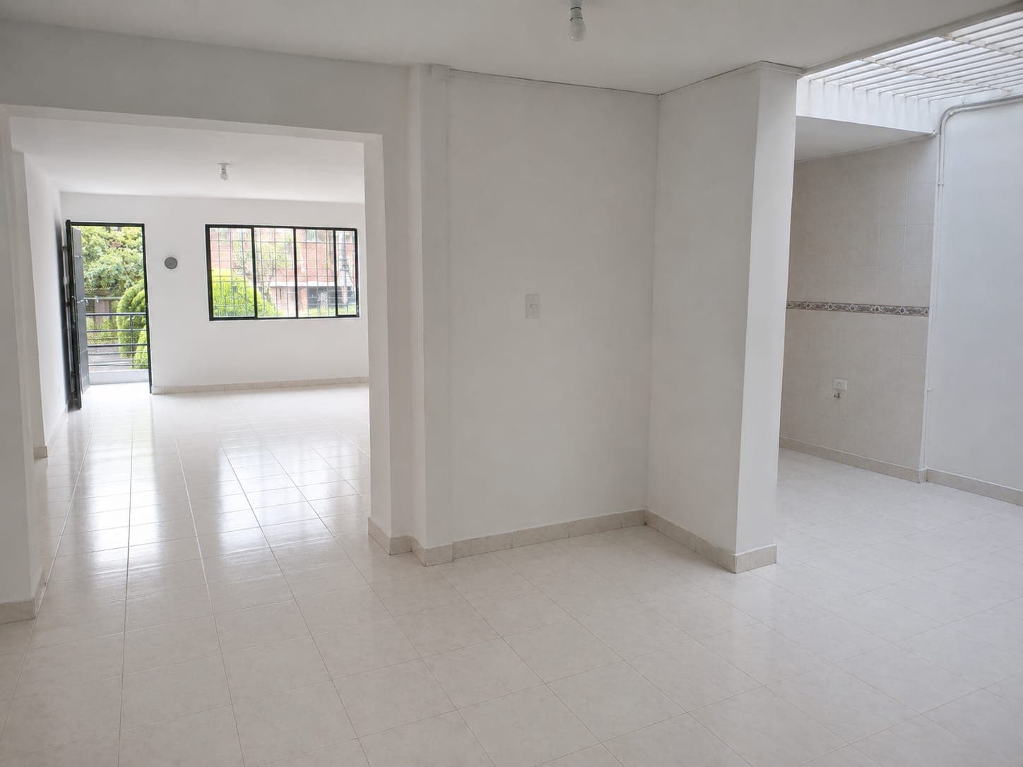 Casa Comercial en arriendo en Simón Bolívar, La America, Medellín — foto 4 de 15