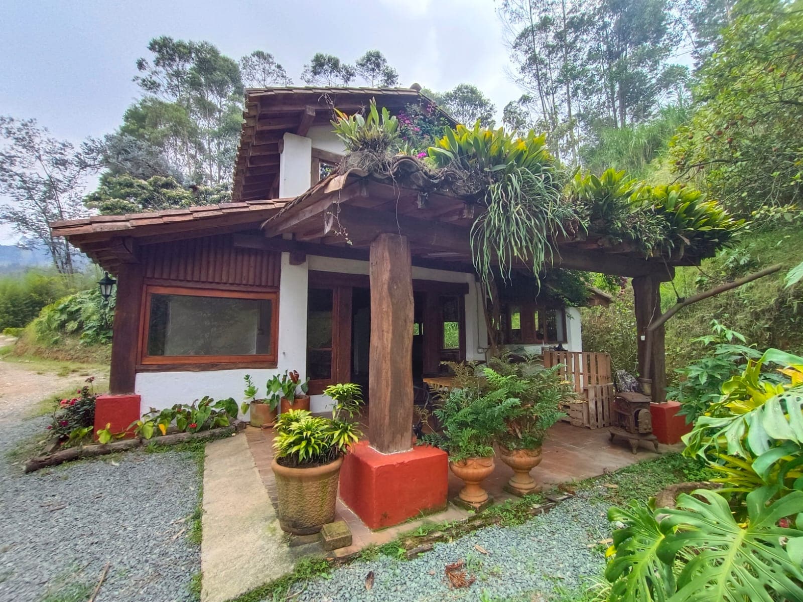 Casa Campestre en arriendo en San Isidro, La Estrella — foto 1 de 20