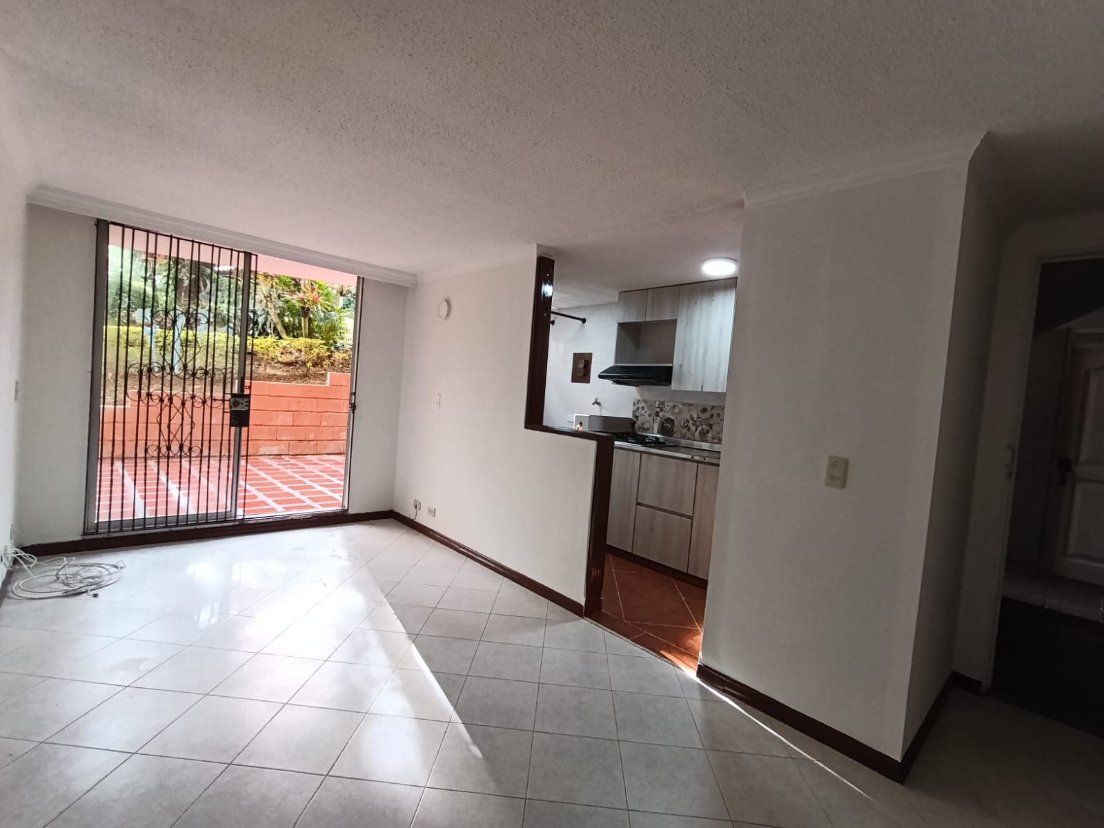 Apartamento en arriendo en Ditaires, Itagui — foto 3 de 19