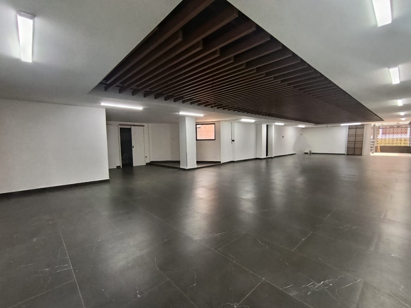 Local en arriendo en Rionegro — foto 1 de 13