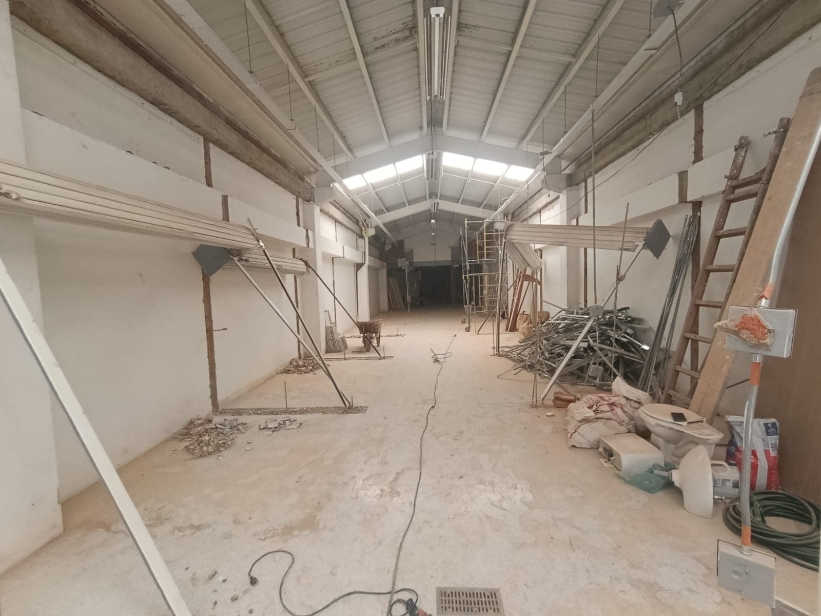 Bodega en arriendo en Parque De, Envigado — foto 1 de 12