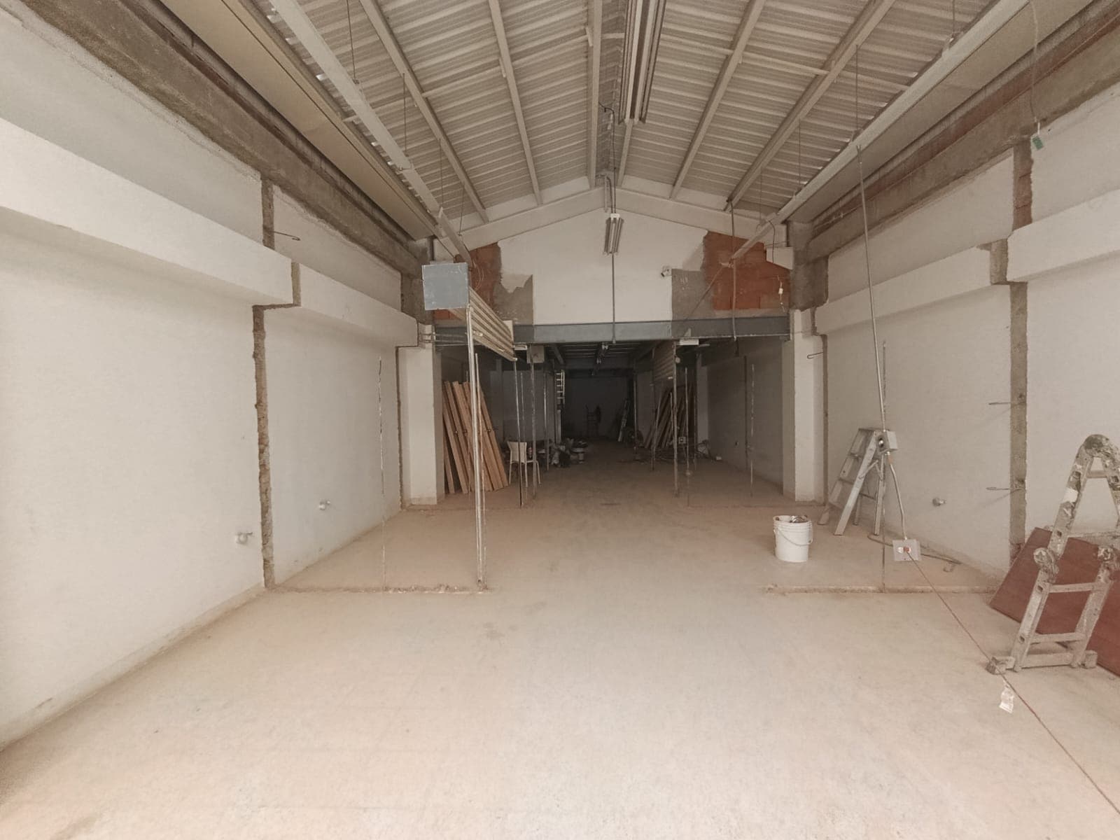Bodega en arriendo en Parque De, Envigado — foto 2 de 12