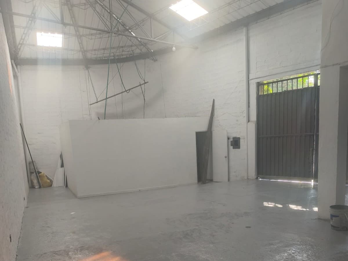 Bodega en arriendo en Alcalá, Envigado — foto 4 de 9
