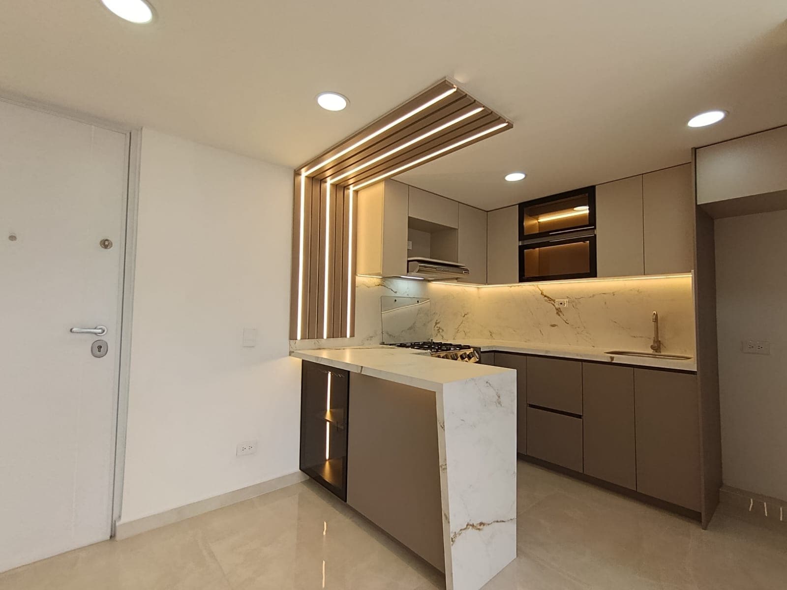 Apartamento en arriendo en Niquia, Bello — foto 3 de 18