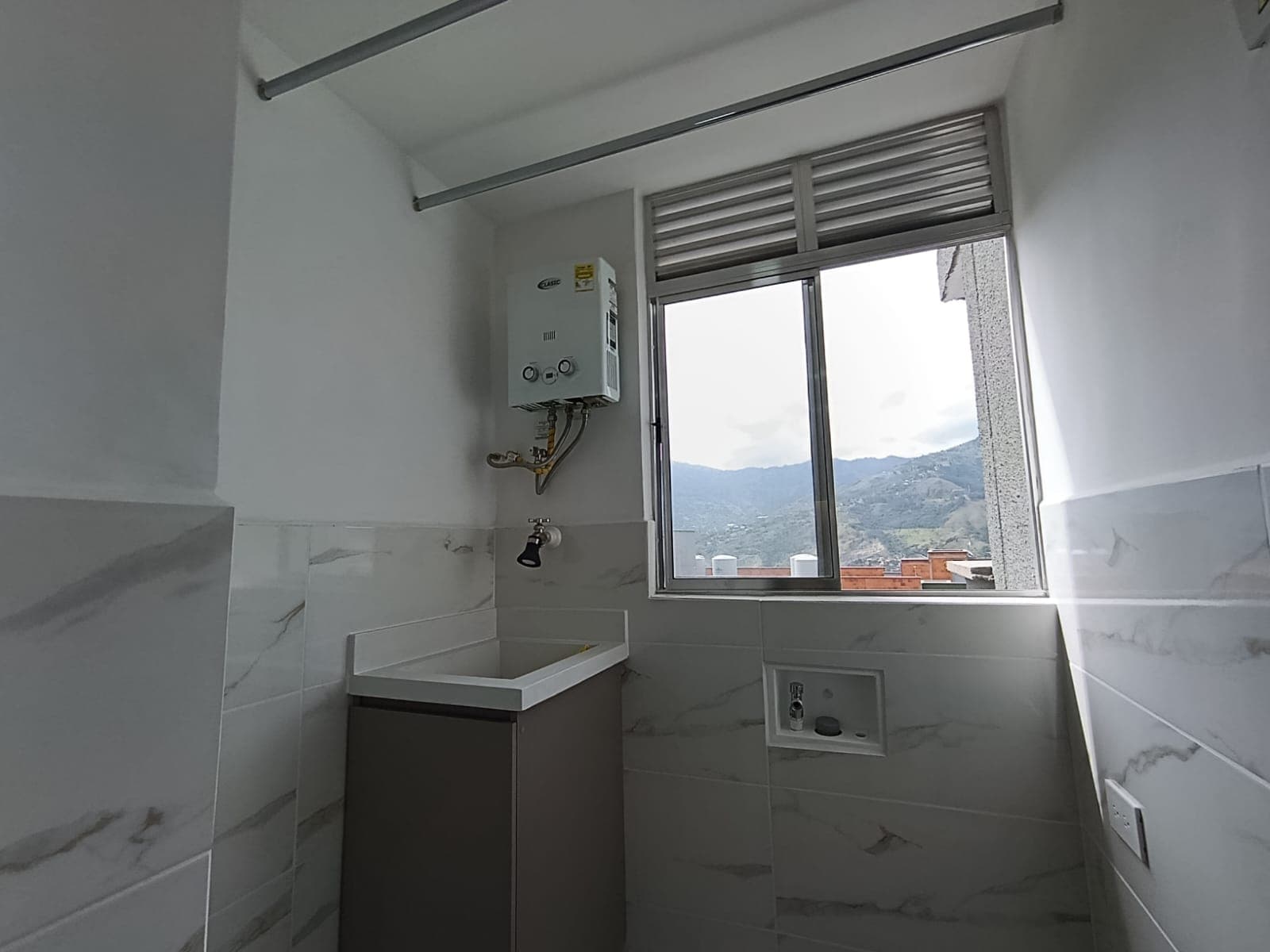 Apartamento en arriendo en Niquia, Bello — foto 4 de 18