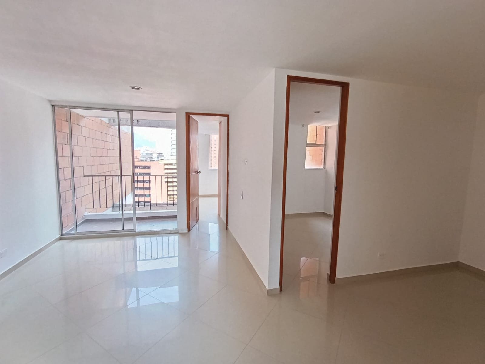 Apartamento en arriendo en Boston, Centro, Medellín — foto 1 de 19