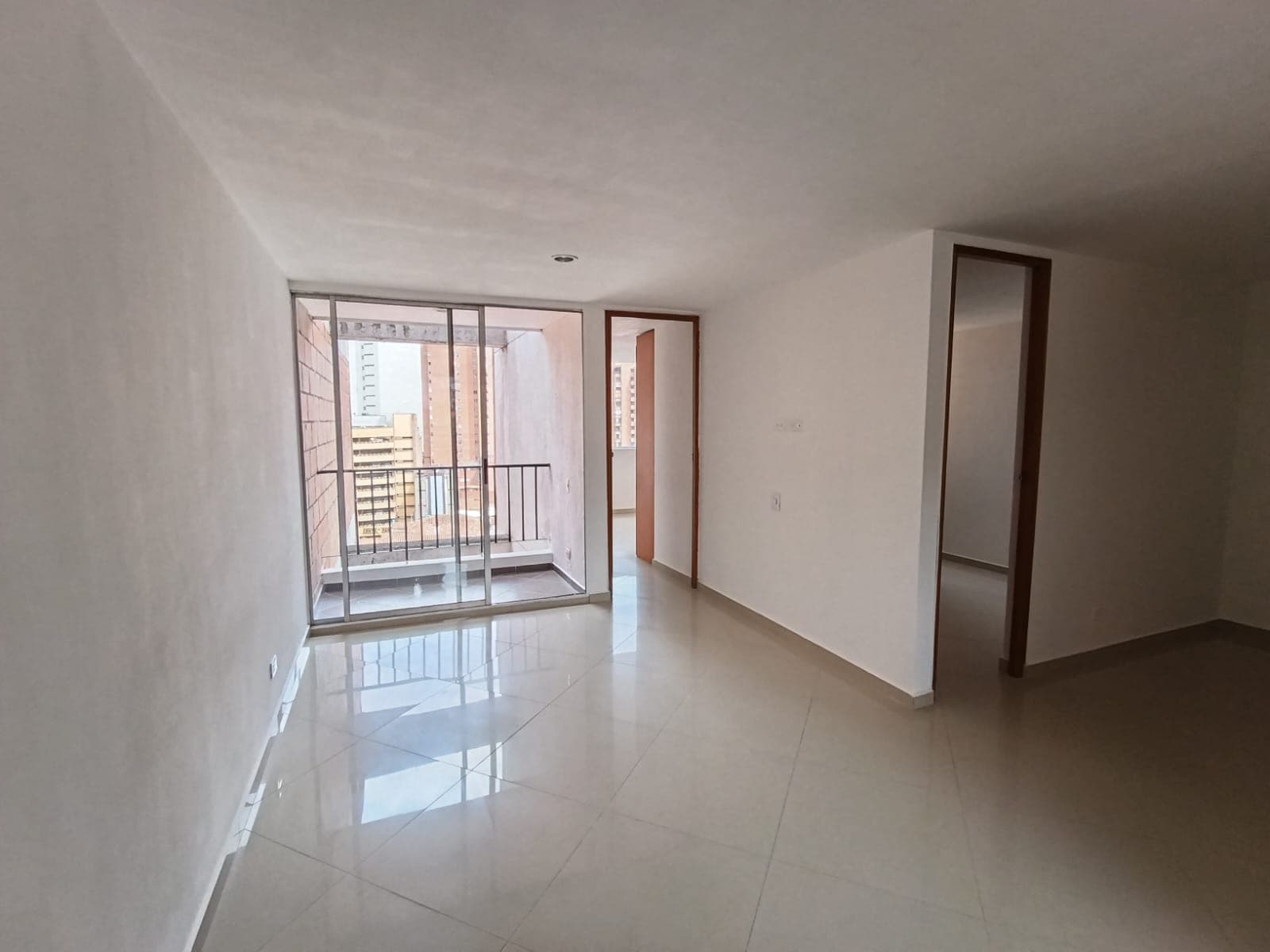 Apartamento en arriendo en Boston, Centro, Medellín — foto 2 de 19