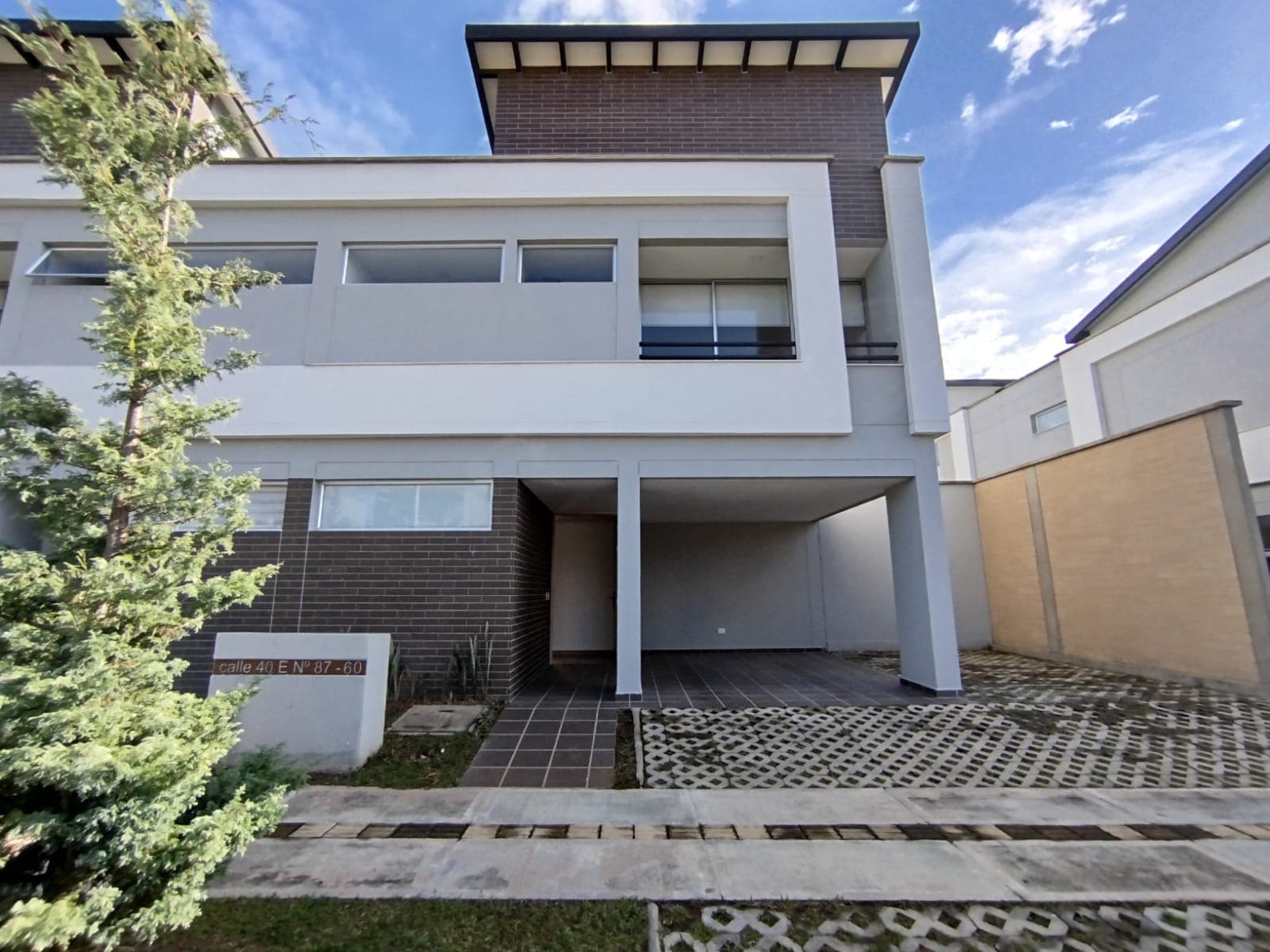 Casa Vivienda en arriendo en Barro Blanco Rio Negro, Rionegro — foto 1 de 20