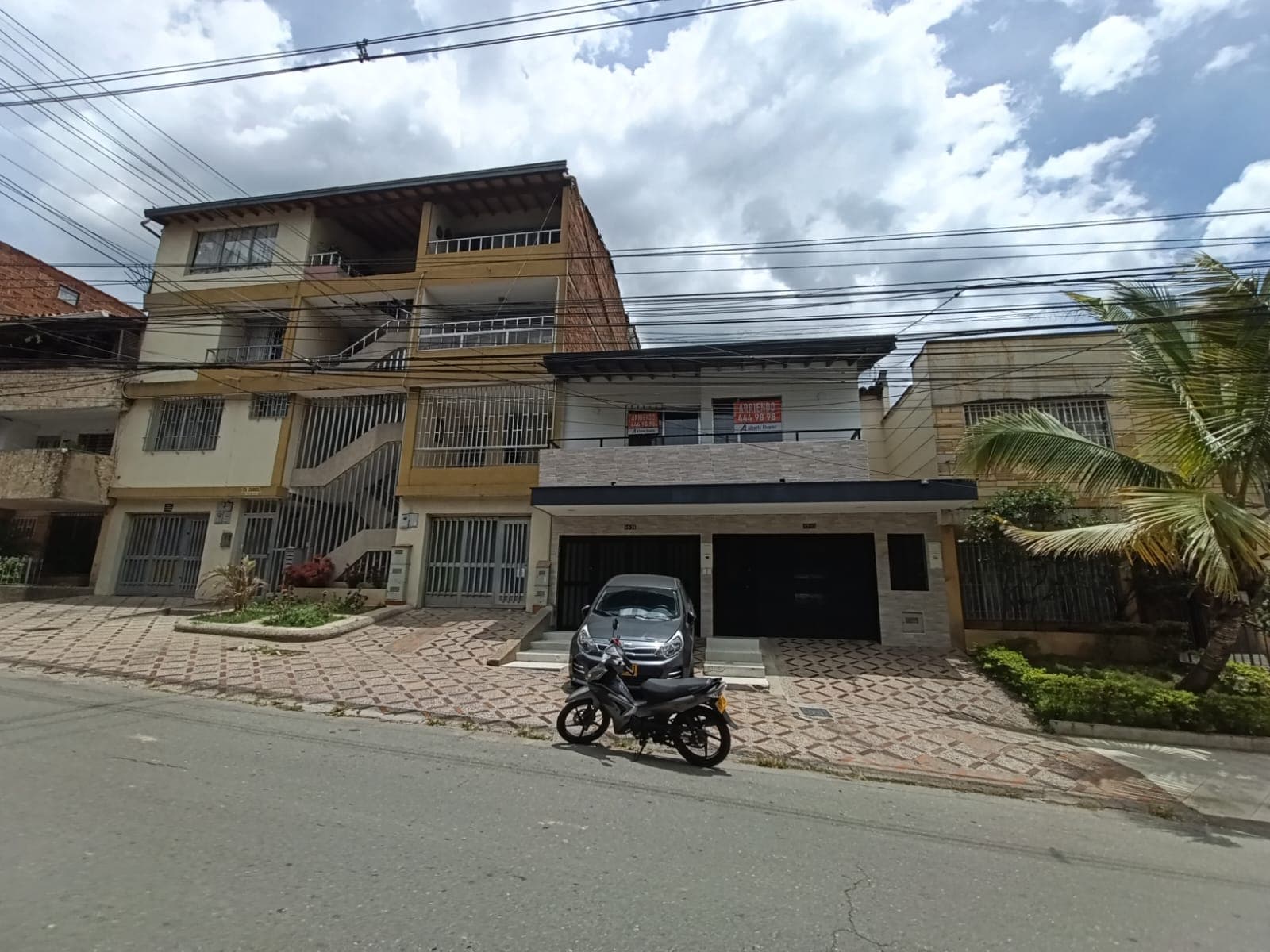 Casa Comercial en arriendo en Florida Nueva, Laureles, Medellín — foto 1 de 20