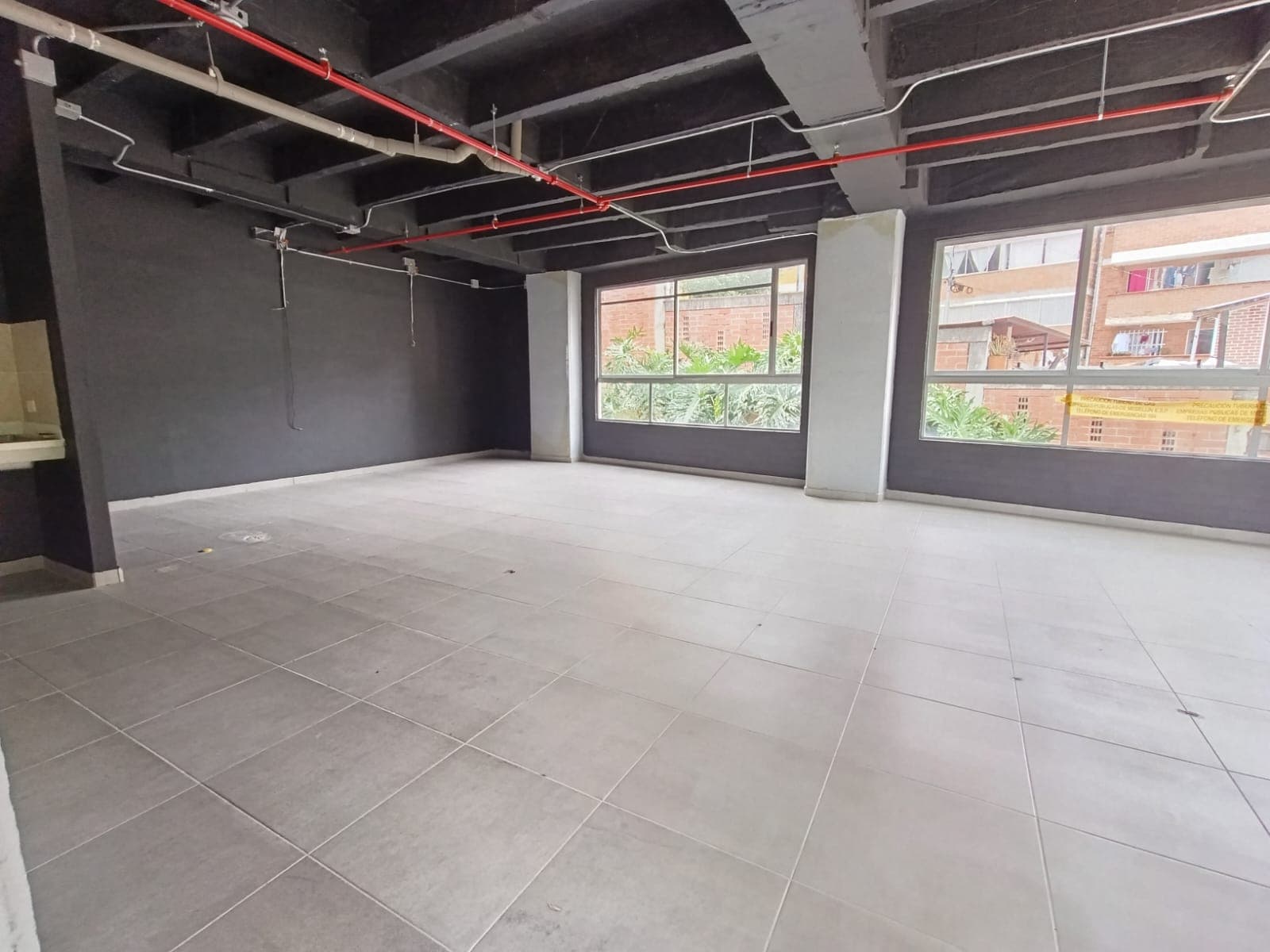 Local en arriendo en El Chinguí, Envigado — foto 2 de 8