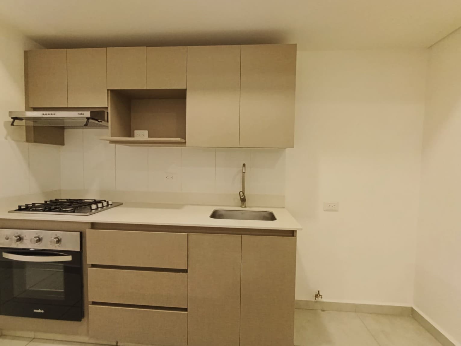 Apartamento en arriendo en Jardines, Envigado — foto 4 de 20