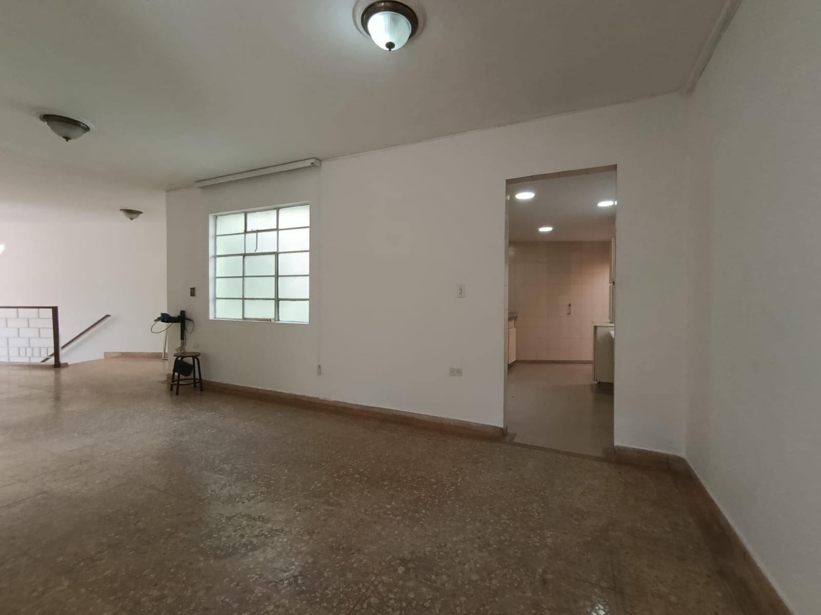 Casa Vivienda en arriendo en El Salvador, Centro, Medellín — foto 3 de 20