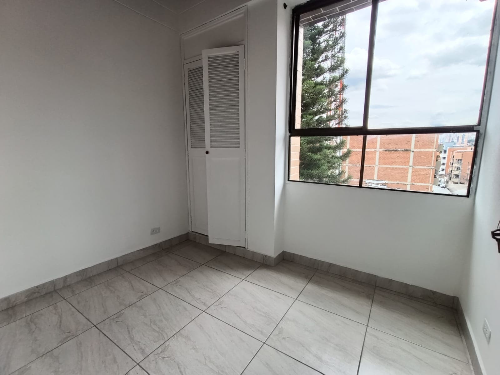 Apartamento en arriendo en Barrio Mesa, Envigado — foto 2 de 12