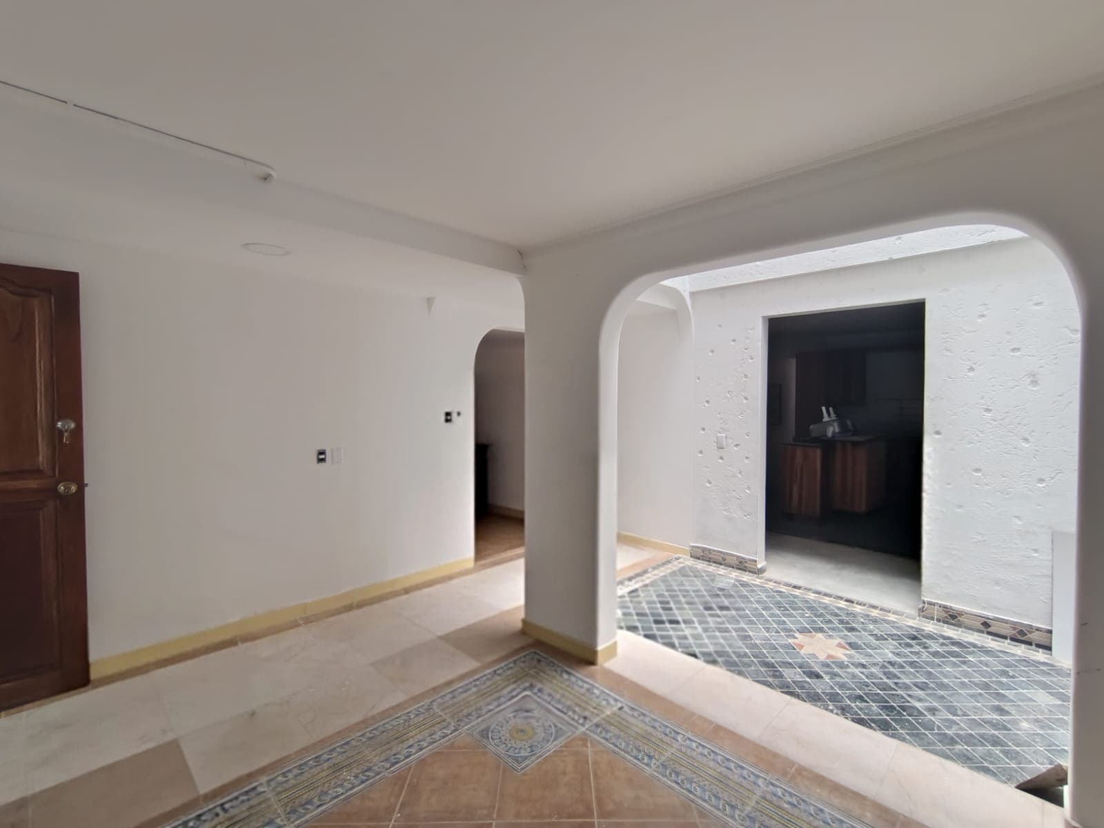 Casa Comercial en arriendo en Rosales, Belen, Medellín — foto 3 de 12