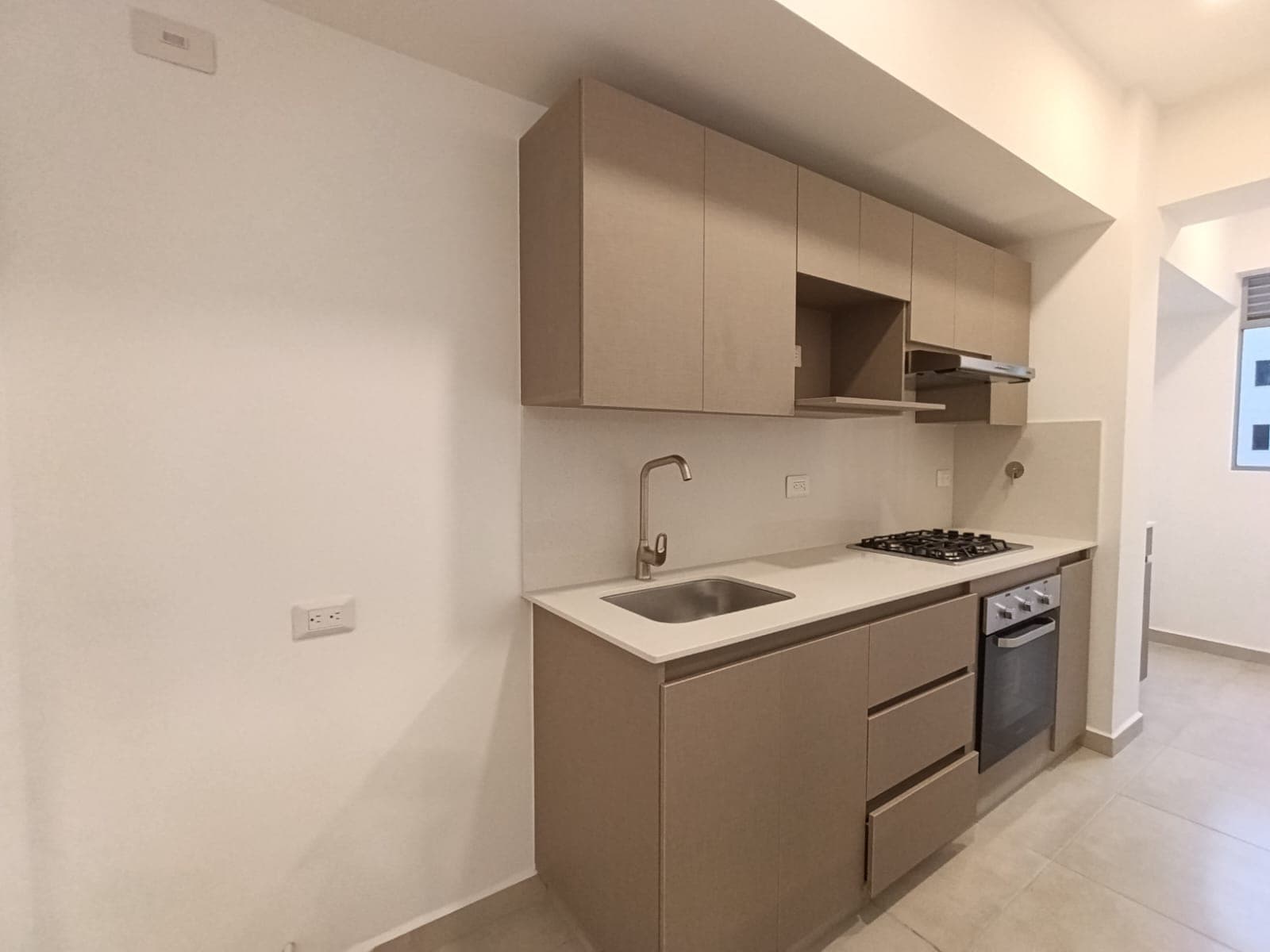 Apartamento en arriendo en Jardines, Envigado — foto 2 de 20