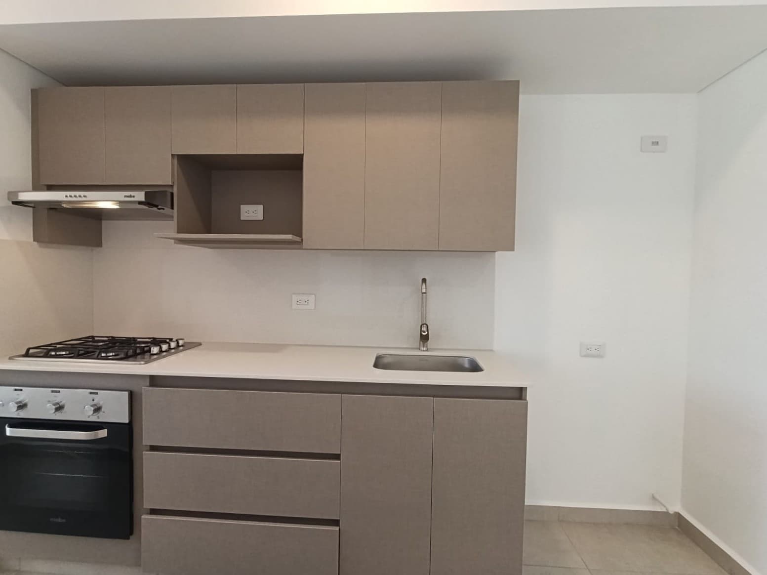 Apartamento en arriendo en Jardines, Envigado — foto 4 de 14