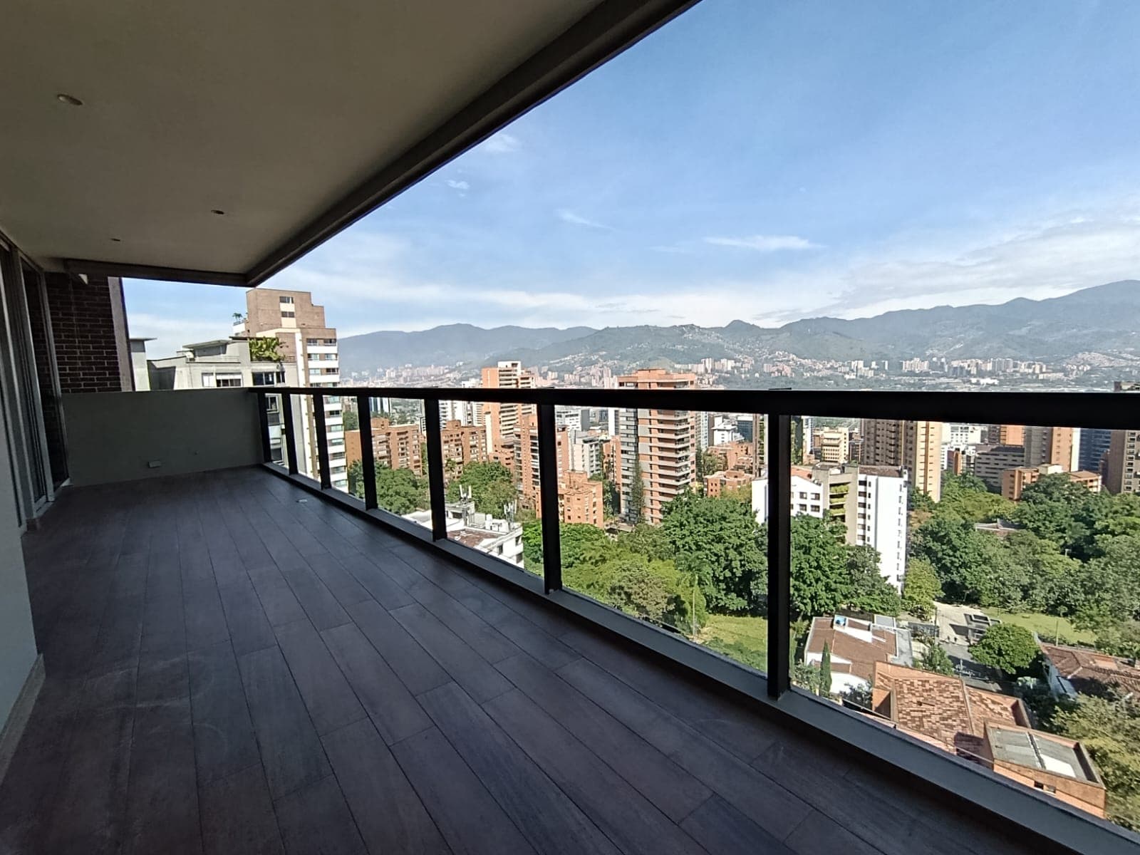 Apartamento en arriendo en Alejandría, El Poblado, Medellín — foto 1 de 20