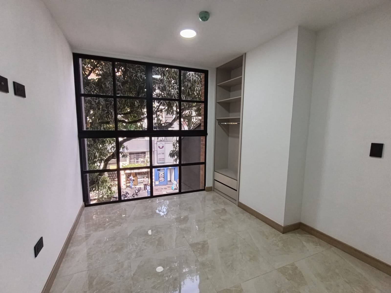 Apartaestudio en arriendo en La Candelaria, Centro, Medellín — foto 3 de 8