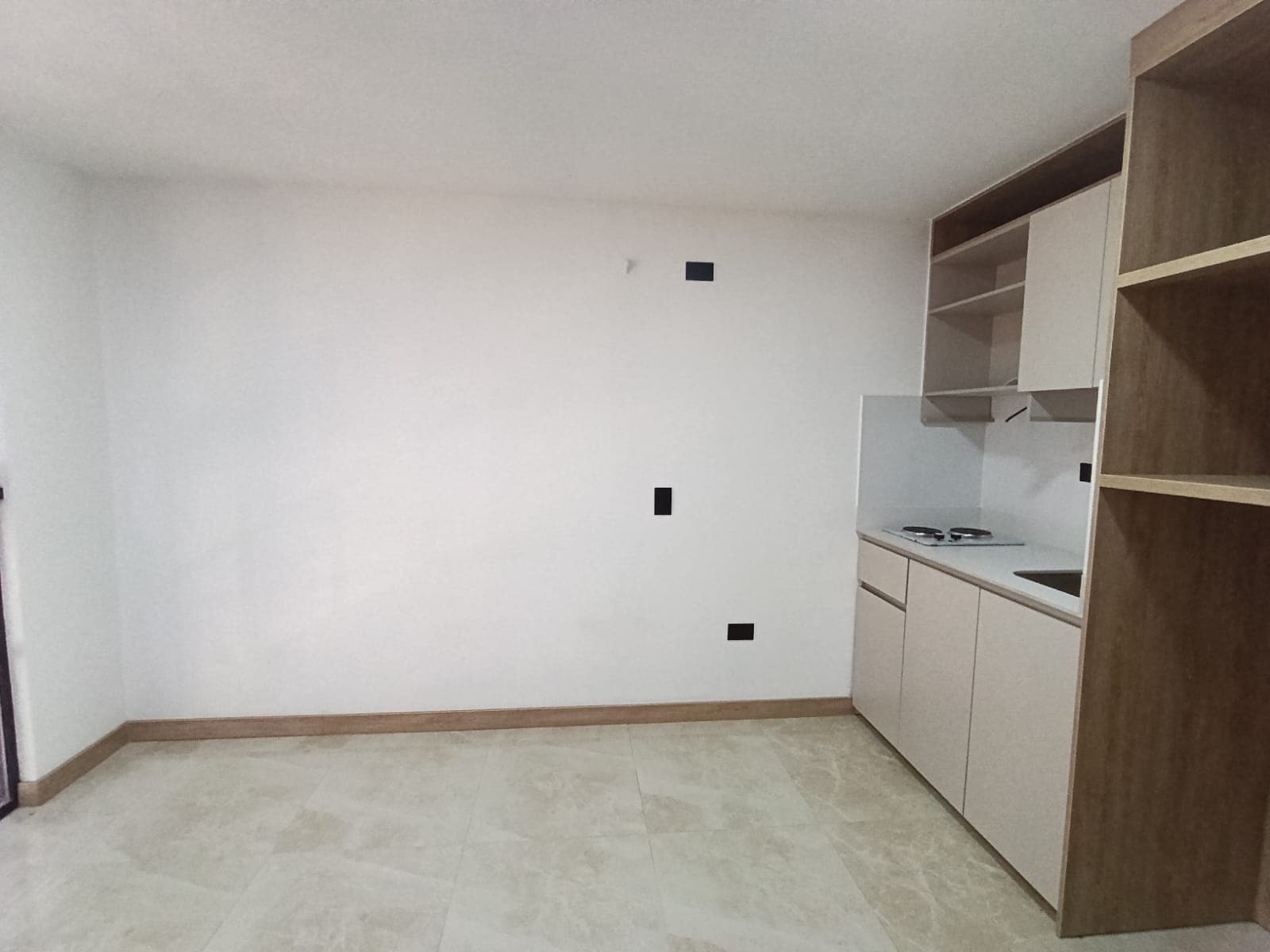 Apartaestudio en arriendo en La Candelaria, Centro, Medellín — foto 3 de 9