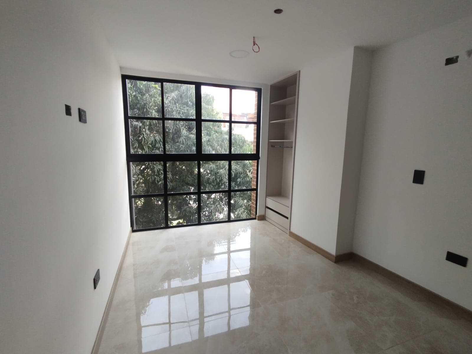 Apartaestudio en arriendo en La Candelaria, Centro, Medellín — foto 1 de 7