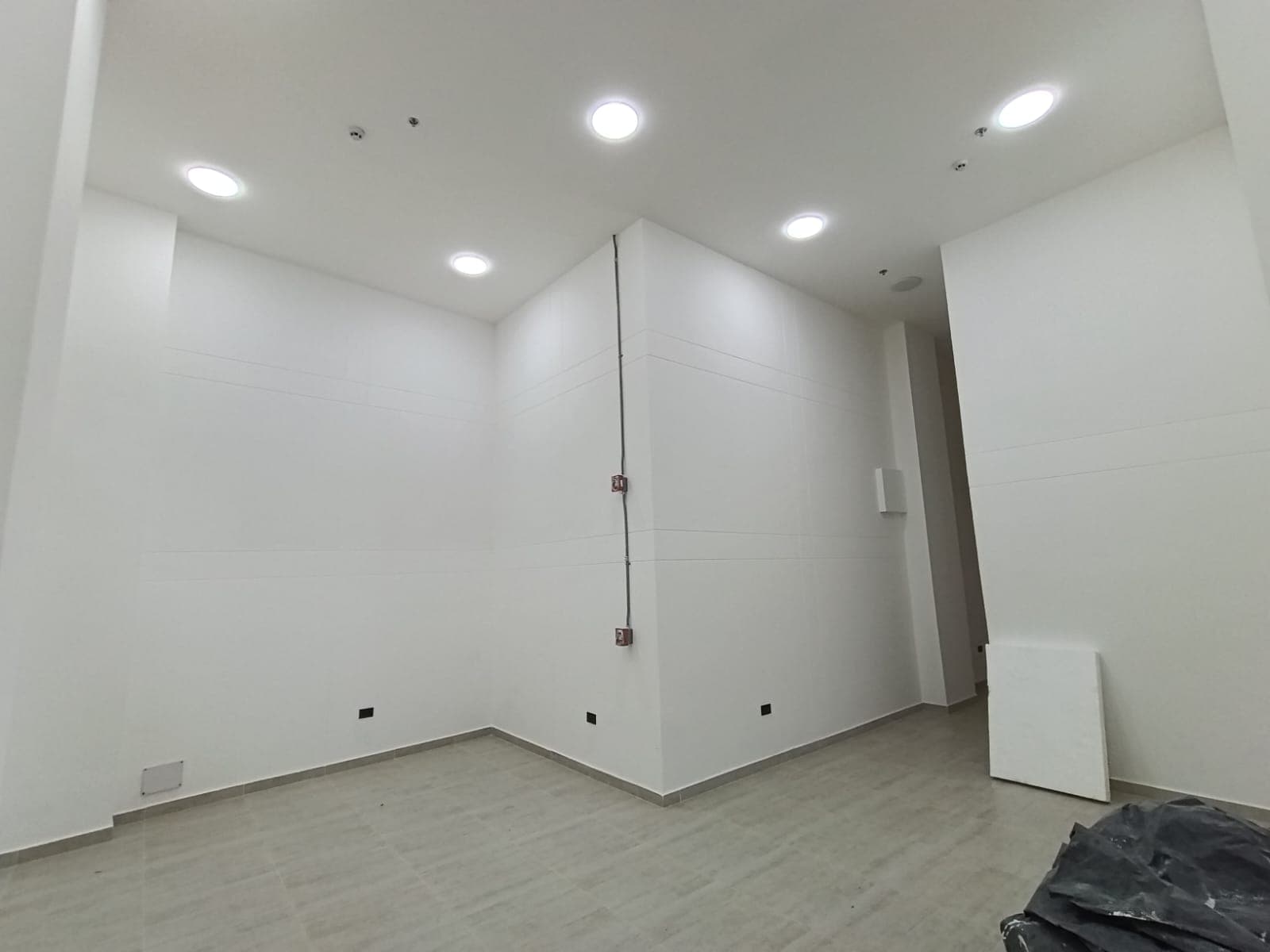 Local en arriendo en La Candelaria, Centro, Medellín — foto 3 de 10