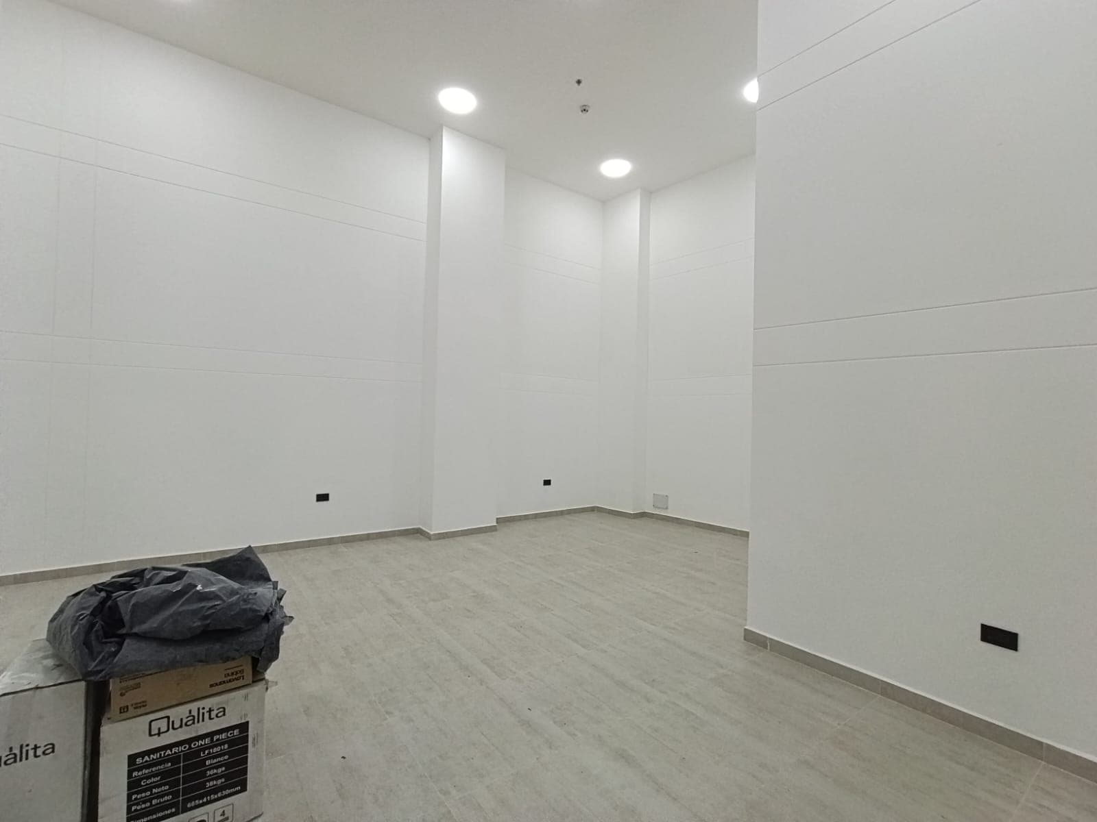 Local en arriendo en La Candelaria, Centro, Medellín — foto 5 de 10