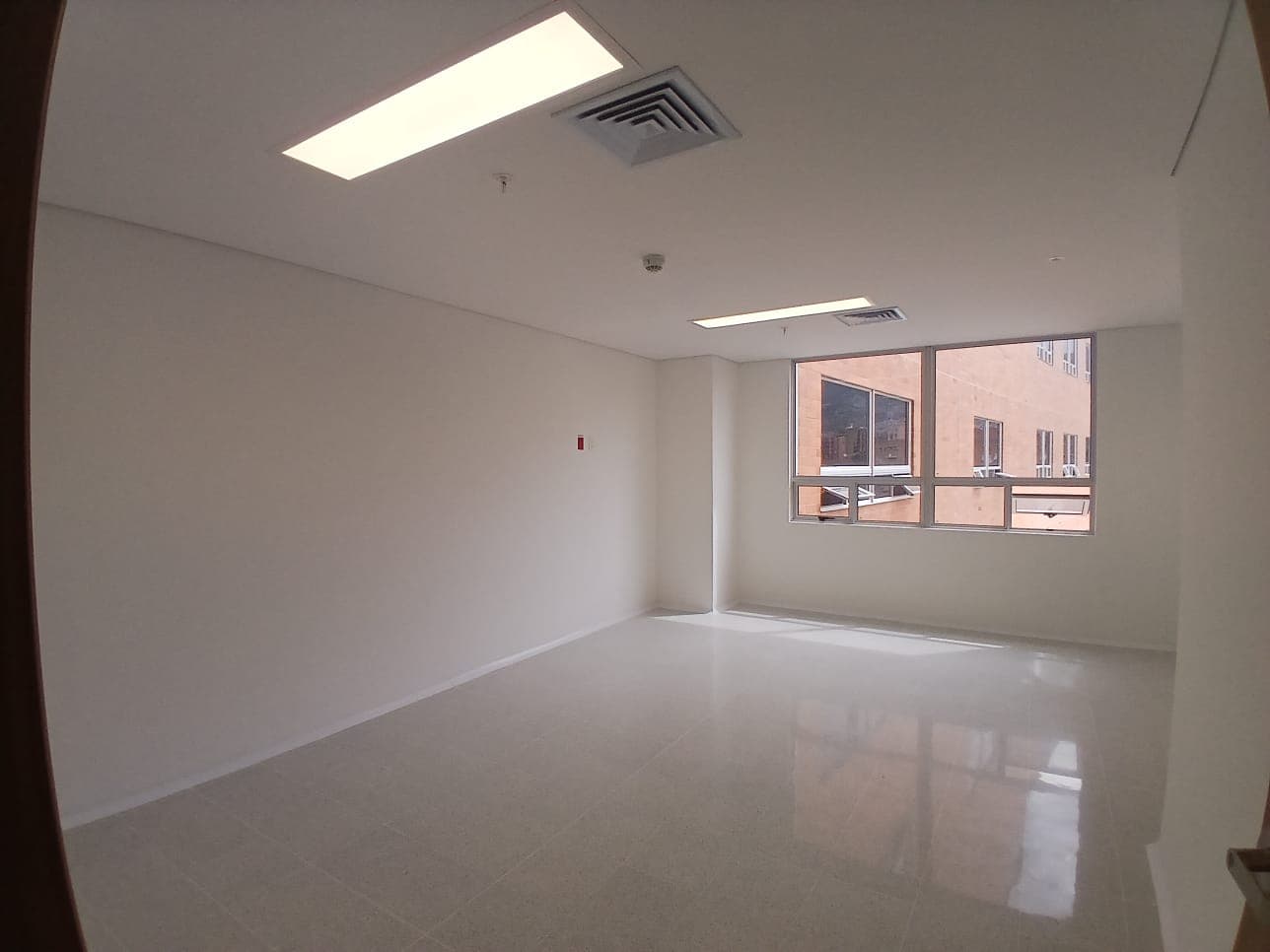 Consultorio en arriendo en Los Pinos, La America, Medellín — foto 2 de 8